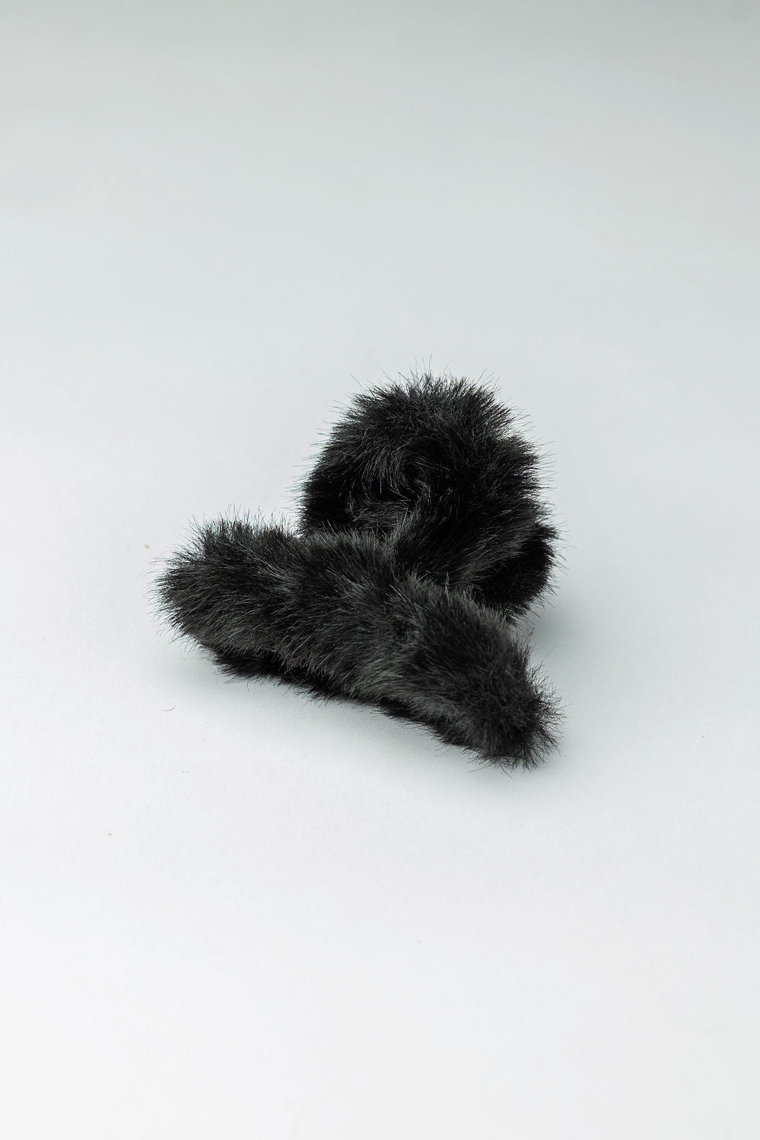 Anais Hair Clip Black - MINIMUM 5PCS - SEPT DELIVERY