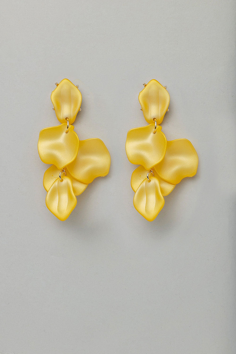 Leaf Earrings Pearl Yellow