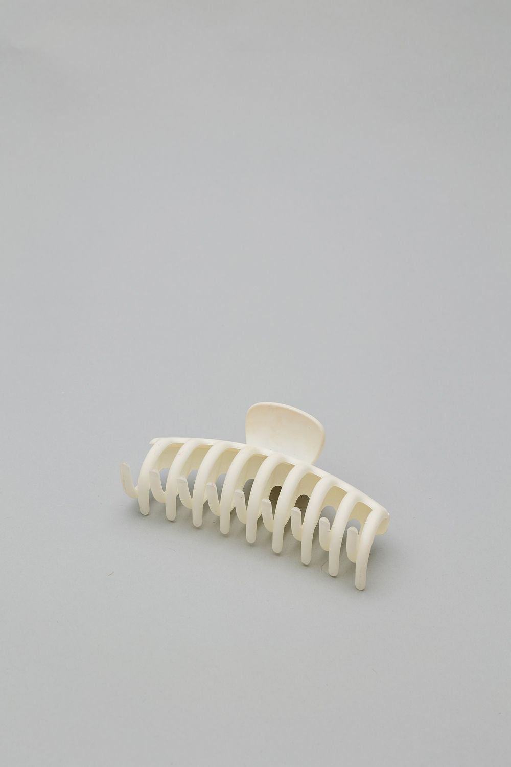 Alice Hair Clip Cream White