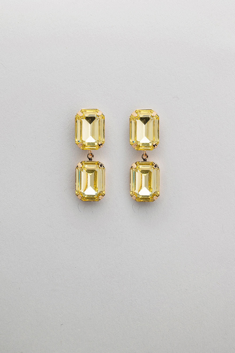 Liz Earrings Soft Yellow