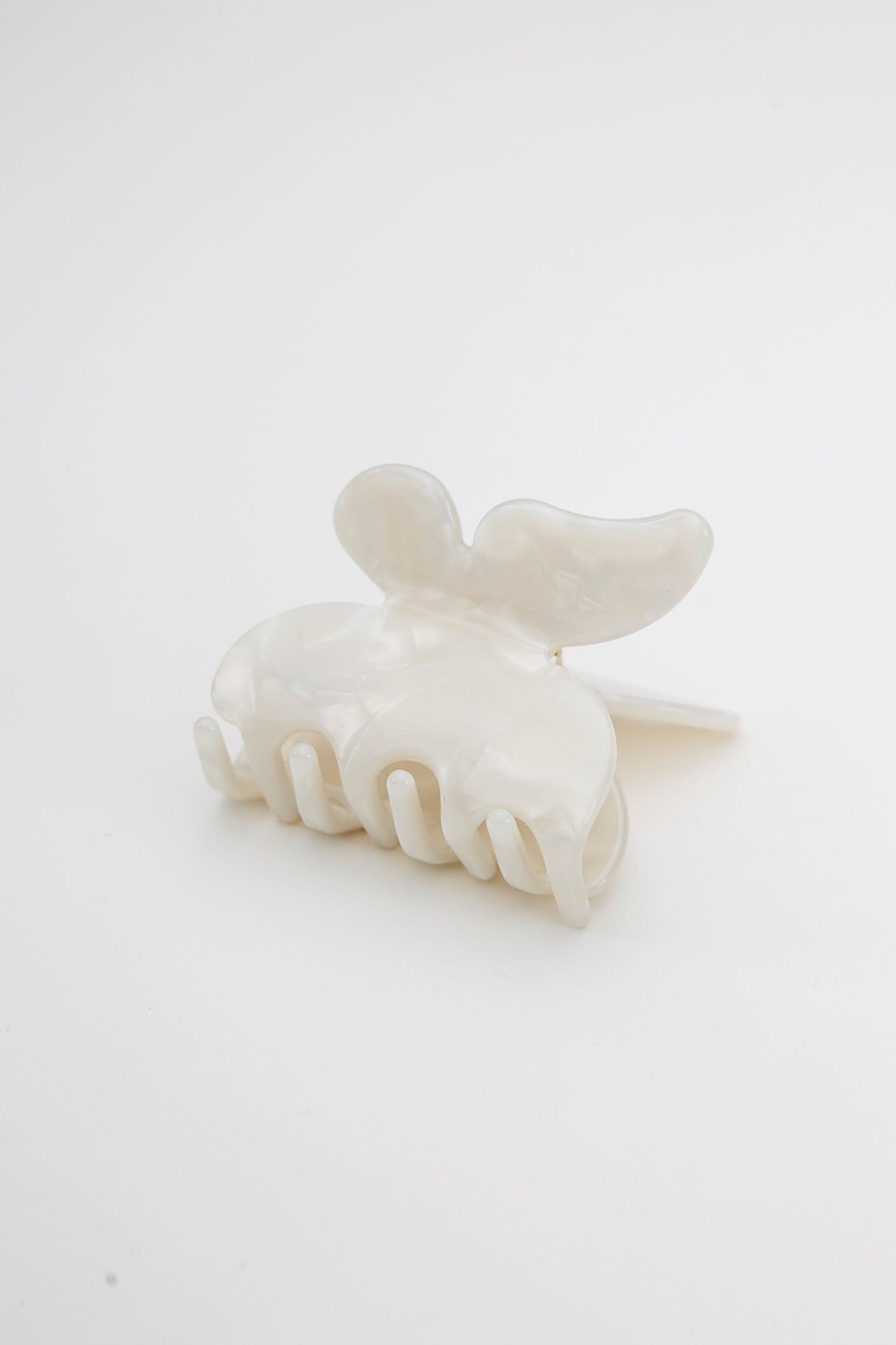 Butterfly Hair Clip Pearl White