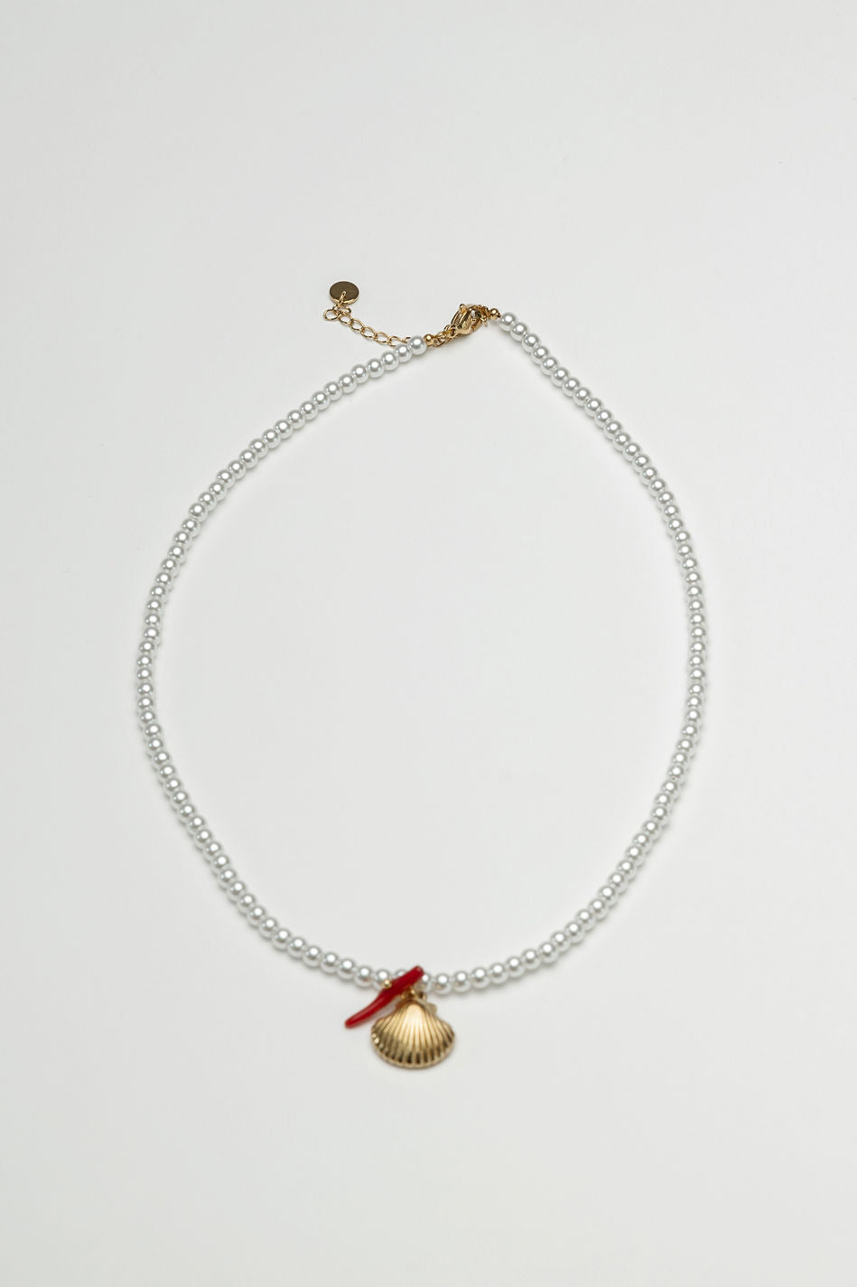 Petite Pearl Necklace Shell w red