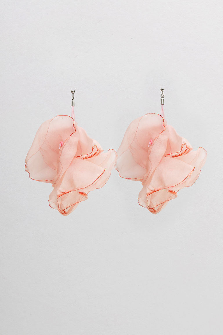 Flowy Earrings Light Pink w silver