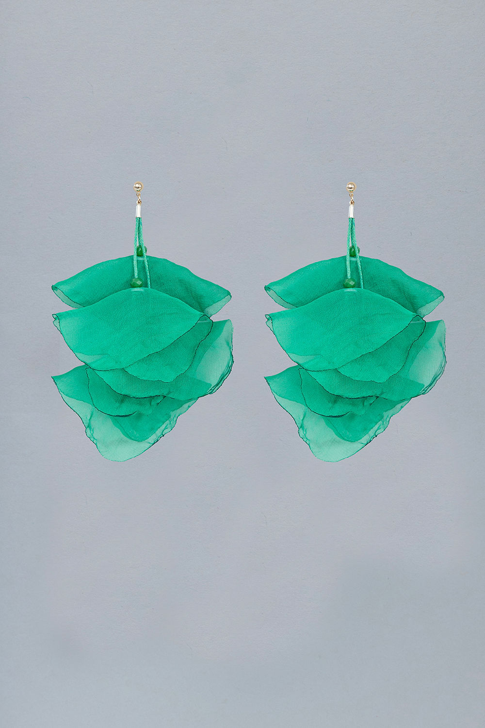 Flowy Earrings Green w gold