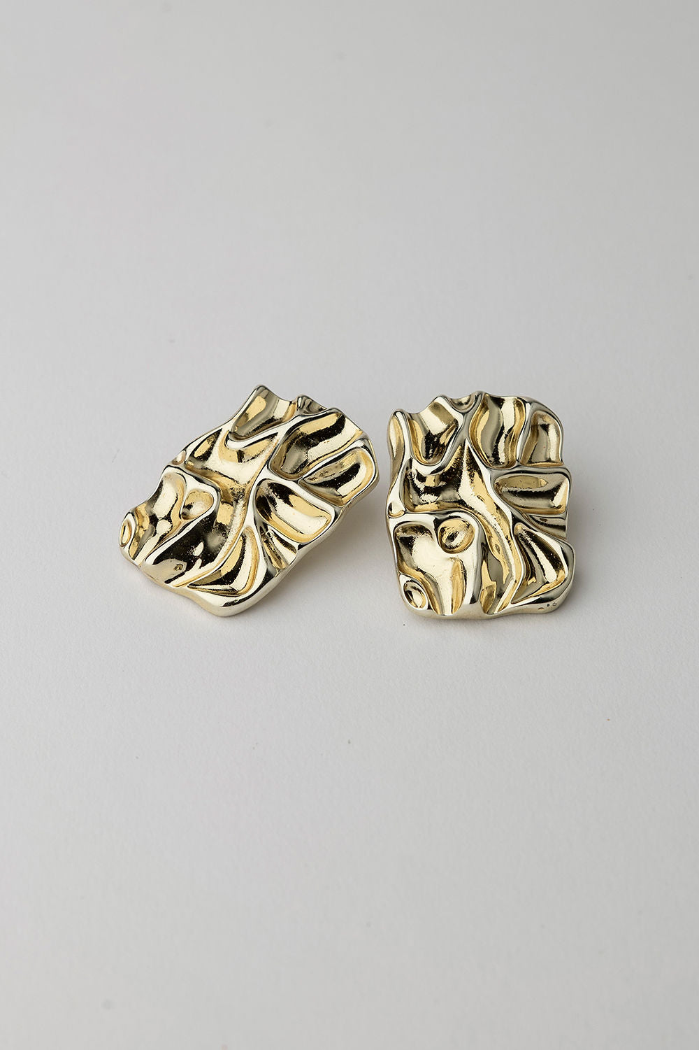 Em Earrings Gold