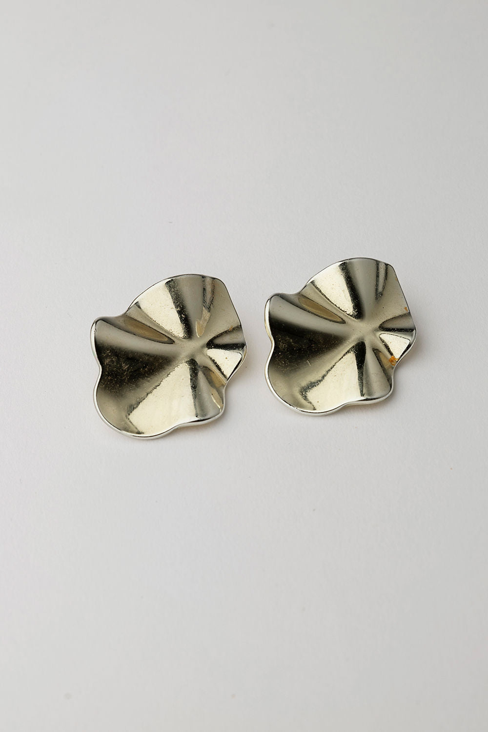 Lip Earrings Gold