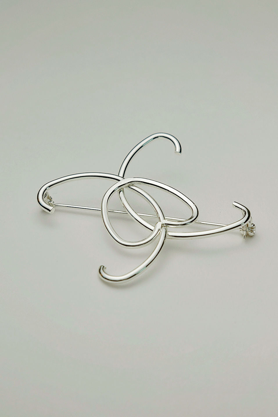 BOW19 DETAILS Brosch Silver