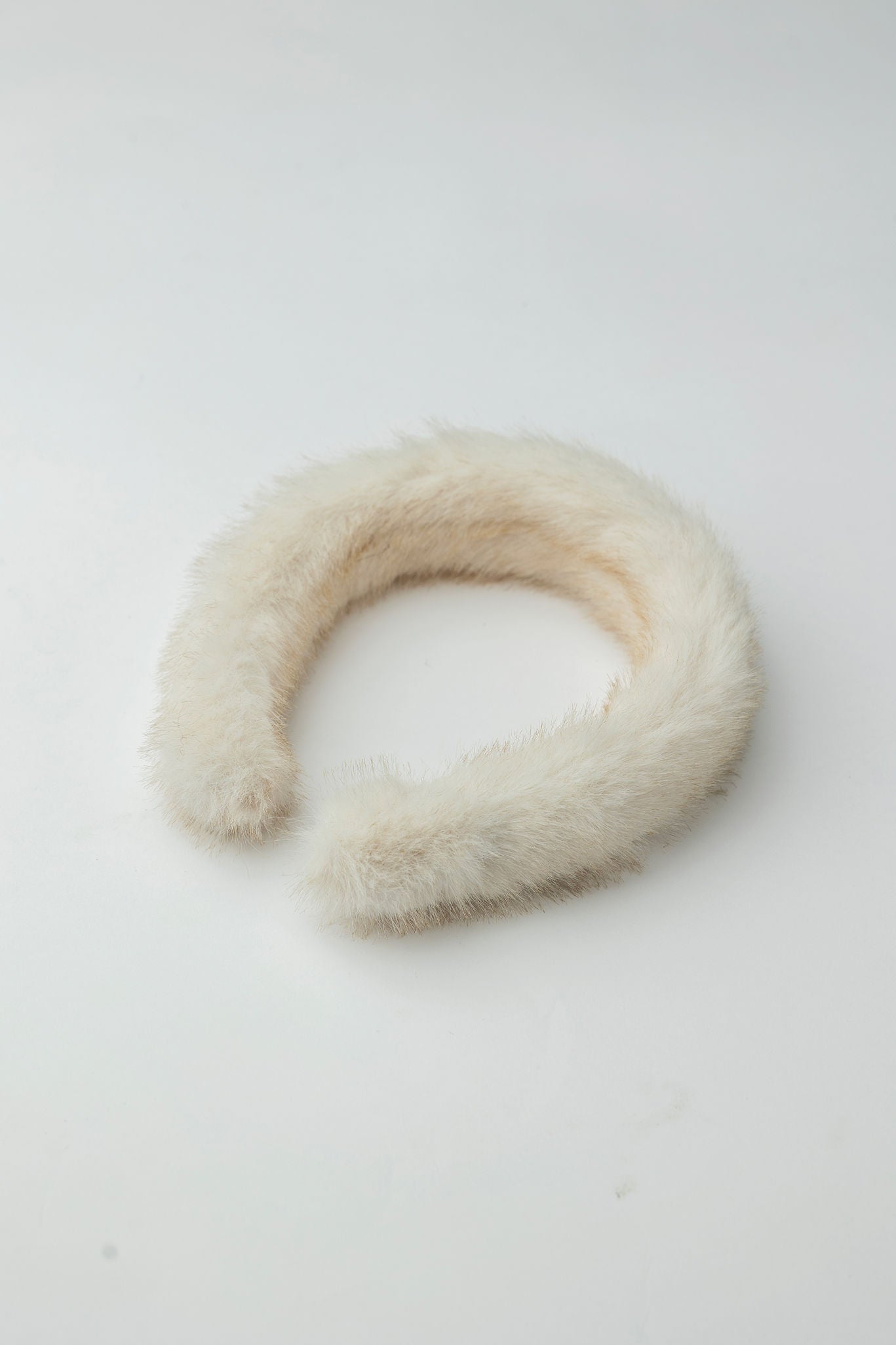 Anais Diadem Offwhite - MINIMUM 5PCS - SEPT DELIVERY