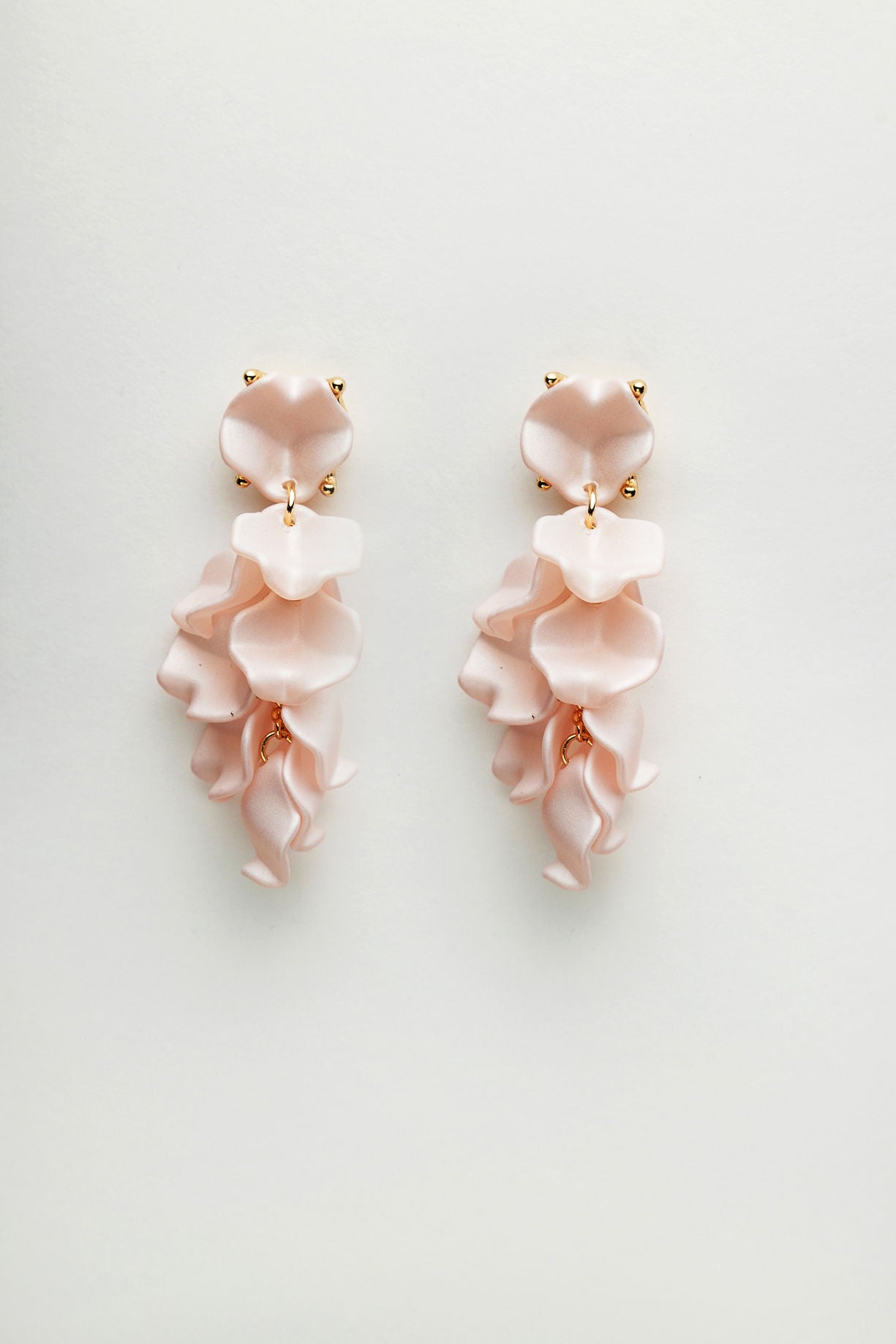 Leaf Earrings Mini Light Pink