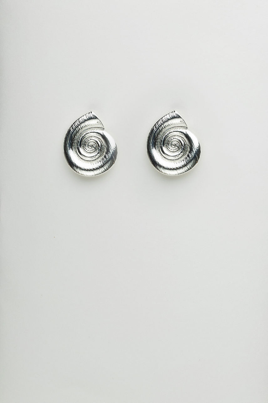 Shell Stud Silver