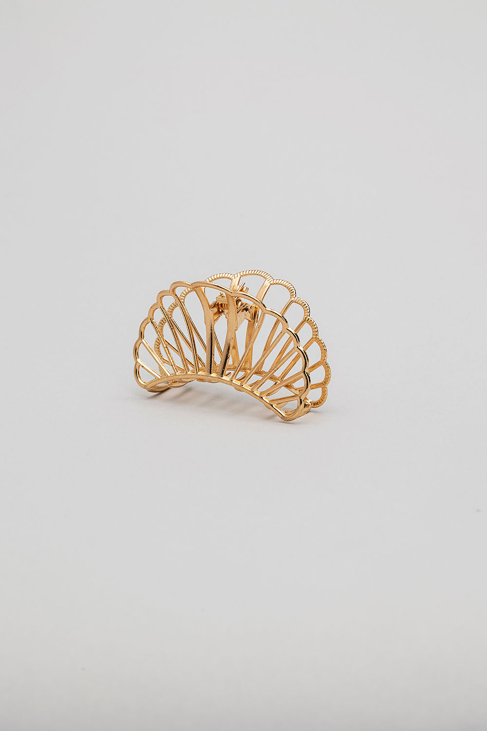 Shell Hairclip Gold Metal