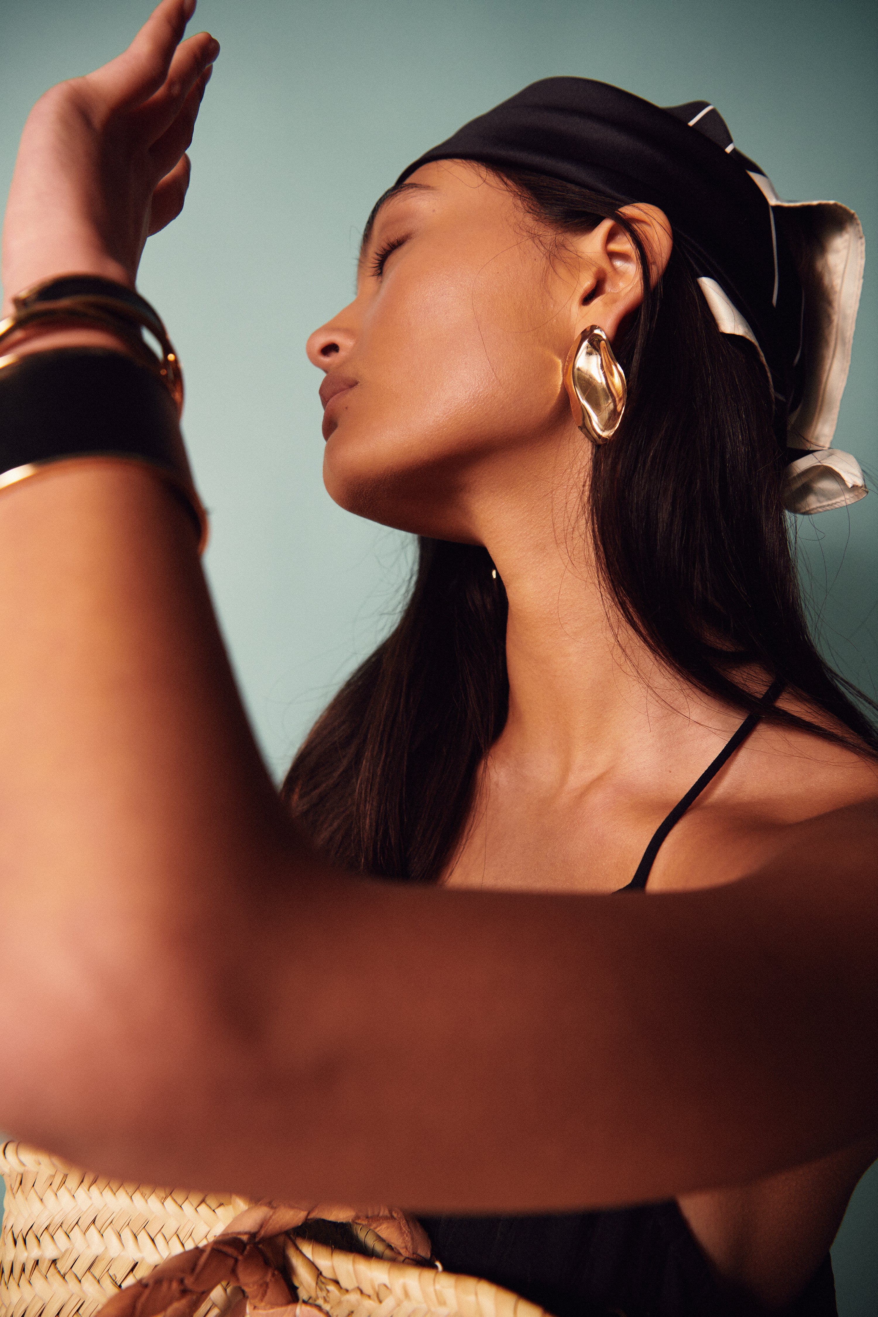 Flake Earrings Gold