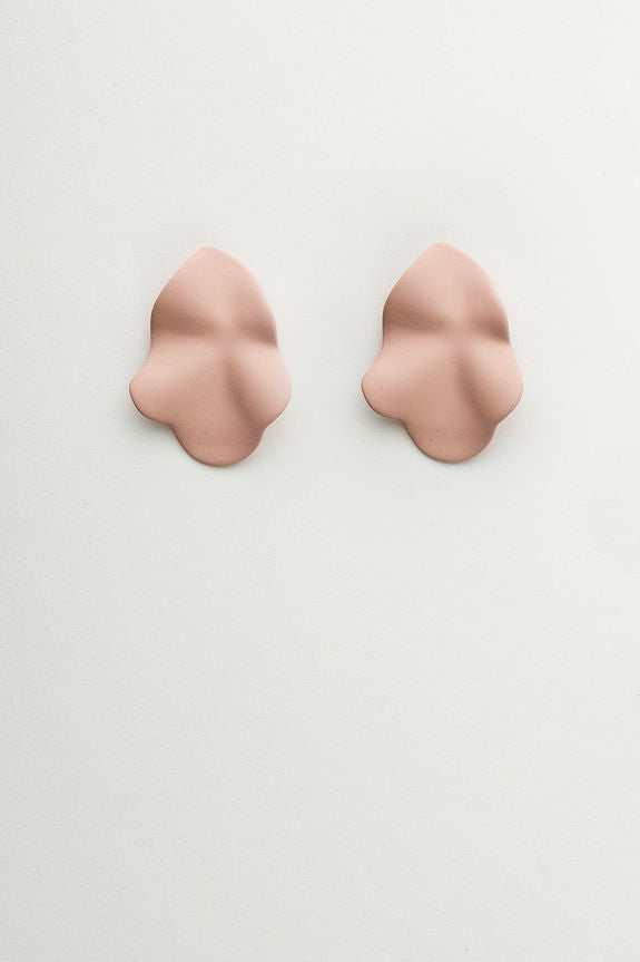 Lip Earrings Light Pink S